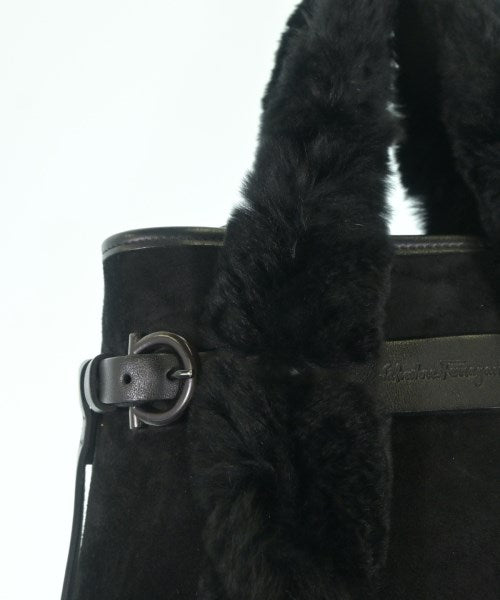 Salvatore Ferragamo กระเป๋าถือ