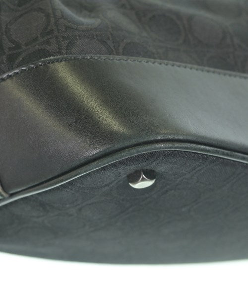 Salvatore Ferragamo กระเป๋าสะพาย