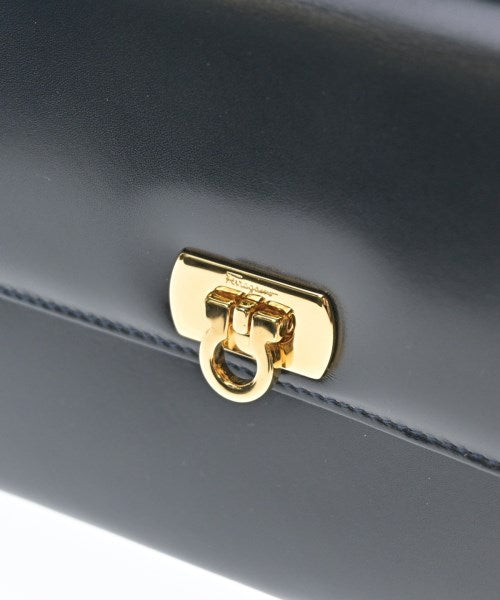 Salvatore Ferragamo กระเป๋า