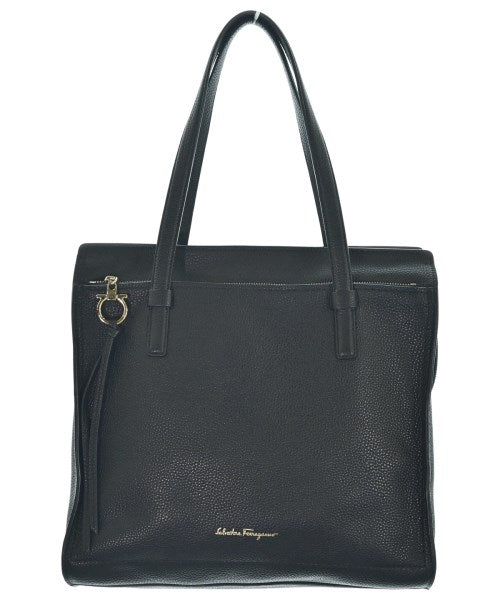 Salvatore Ferragamo กระเป๋าถือขนาดใหญ่