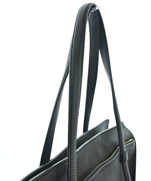 Salvatore Ferragamo กระเป๋าถือขนาดใหญ่