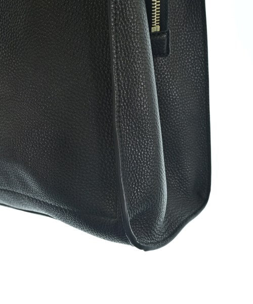 Salvatore Ferragamo กระเป๋าถือขนาดใหญ่