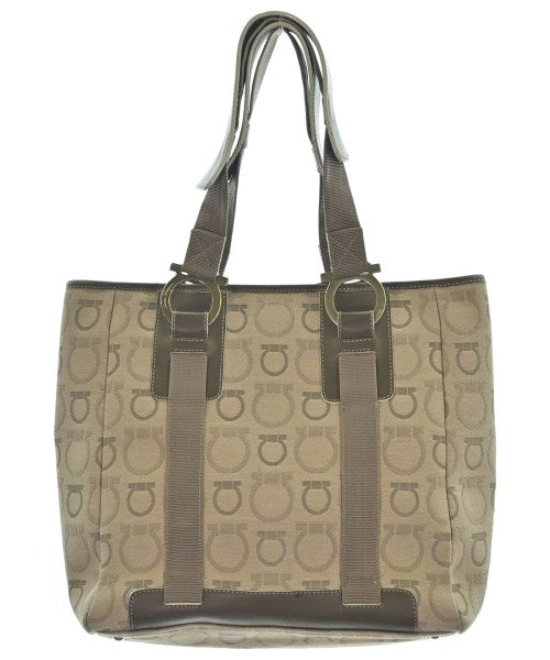 Salvatore Ferragamo กระเป๋าถือขนาดใหญ่