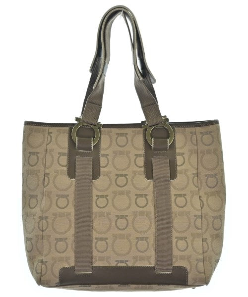 Salvatore Ferragamo กระเป๋าถือขนาดใหญ่