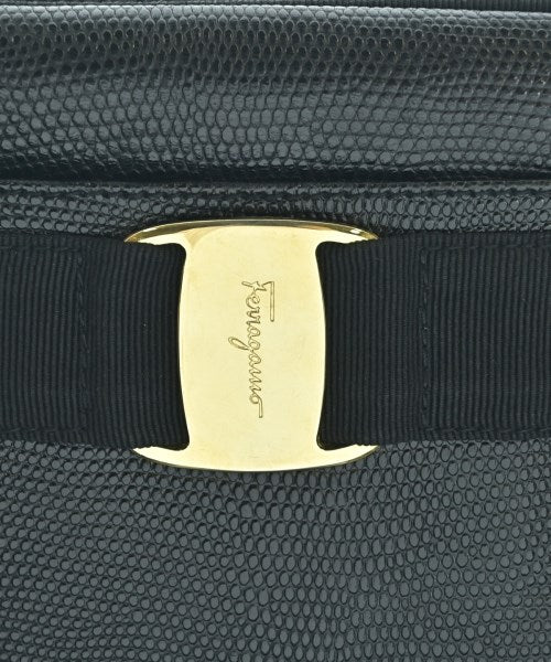 Salvatore Ferragamo กระเป๋าสะพาย
