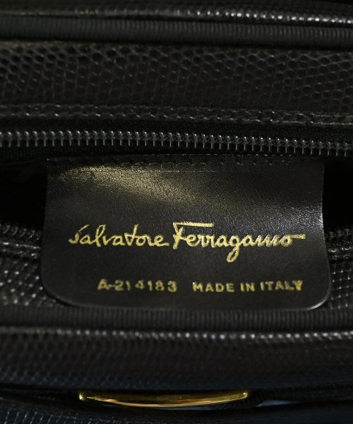 Salvatore Ferragamo กระเป๋าสะพาย