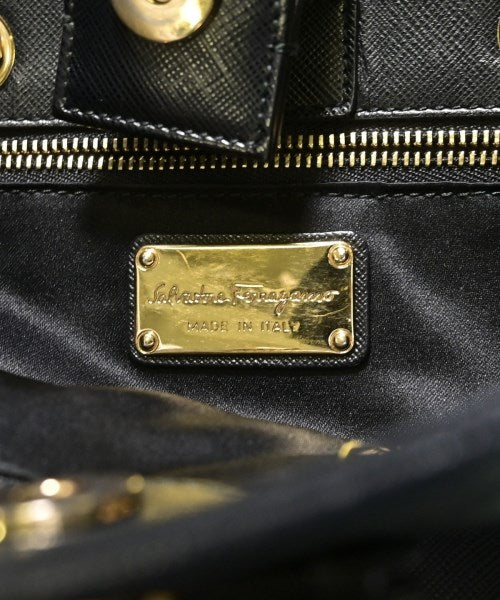 Salvatore Ferragamo กระเป๋าถือ