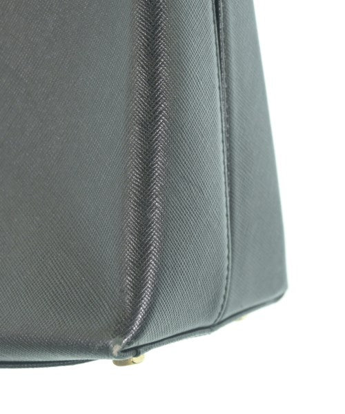 Salvatore Ferragamo กระเป๋าสะพาย