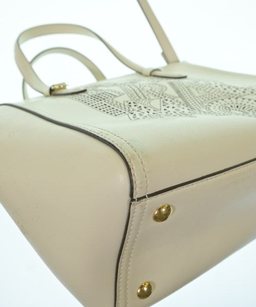 Salvatore Ferragamo กระเป๋าถือ