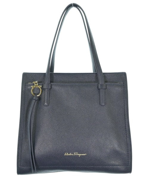 Salvatore Ferragamo กระเป๋าถือขนาดใหญ่