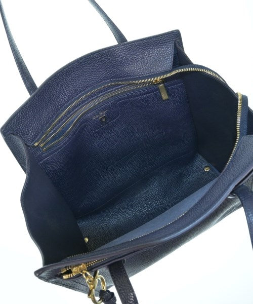 Salvatore Ferragamo กระเป๋าถือขนาดใหญ่