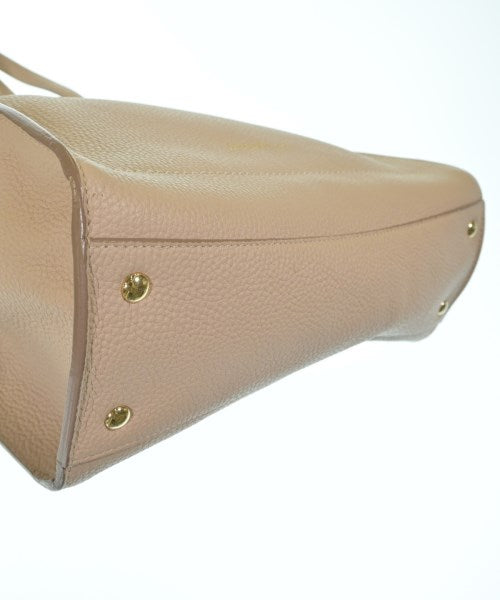 Salvatore Ferragamo กระเป๋าถือขนาดใหญ่