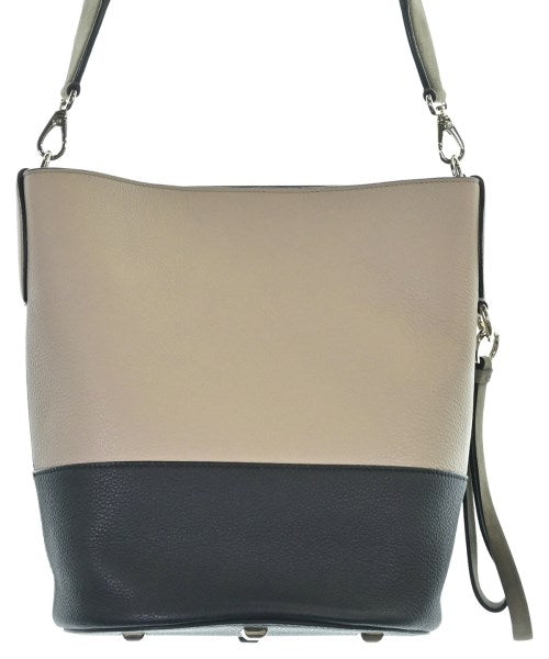 Salvatore Ferragamo กระเป๋าสะพาย