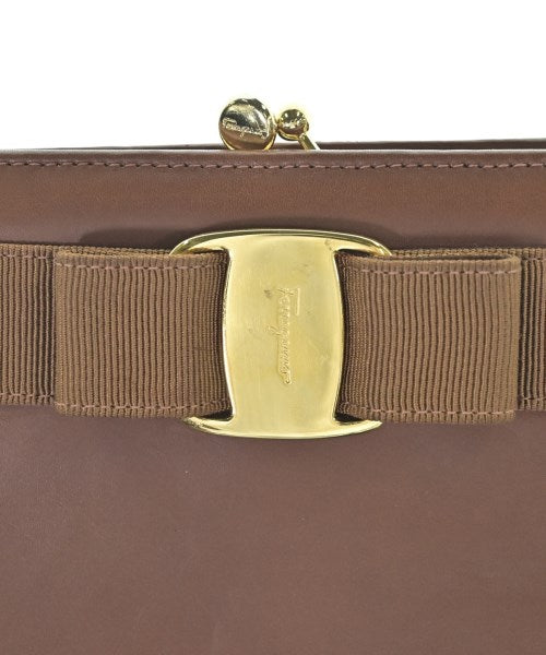 Salvatore Ferragamo กระเป๋าสะพาย