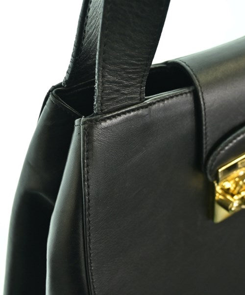 Salvatore Ferragamo กระเป๋าสะพาย