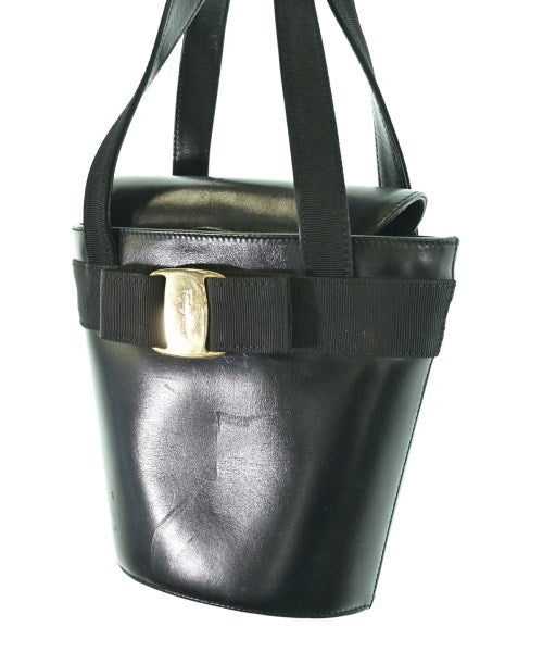 Salvatore Ferragamo กระเป๋าถือ