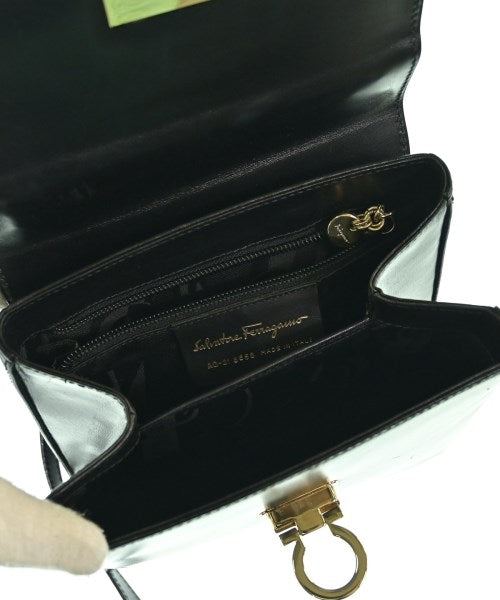 Salvatore Ferragamo กระเป๋าถือ