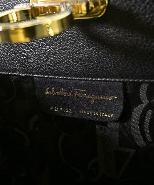 Salvatore Ferragamo กระเป๋าสะพาย