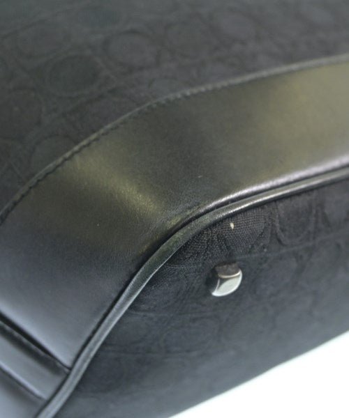 Salvatore Ferragamo กระเป๋าถือ