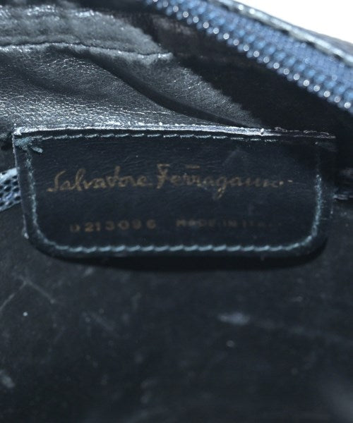Salvatore Ferragamo กระเป๋าสะพาย