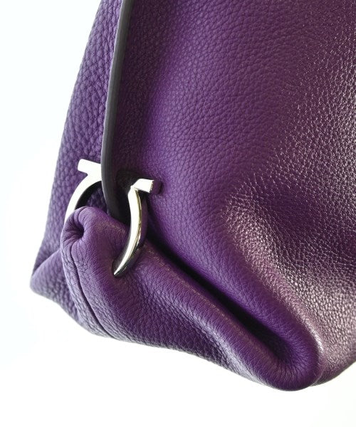 Salvatore Ferragamo กระเป๋าถือ