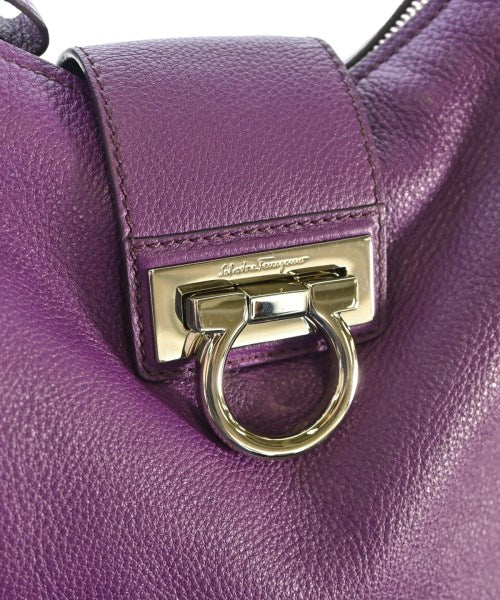 Salvatore Ferragamo กระเป๋าถือ
