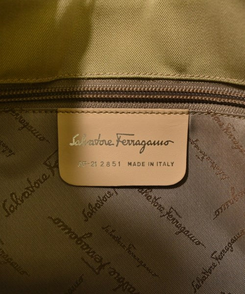 Salvatore Ferragamo กระเป๋าถือ