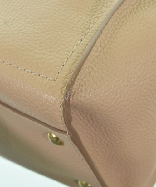 Salvatore Ferragamo กระเป๋าถือ