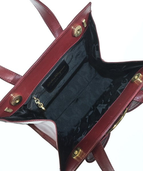 Salvatore Ferragamo กระเป๋าถือ
