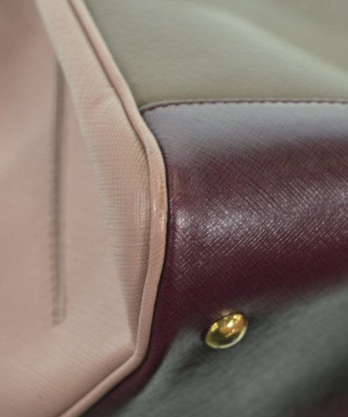 Salvatore Ferragamo กระเป๋าถือ