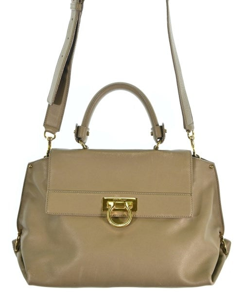 Salvatore Ferragamo กระเป๋าสะพาย