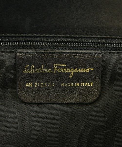 Salvatore Ferragamo กระเป๋าถือขนาดใหญ่