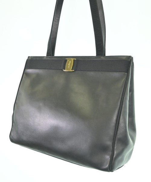 Salvatore Ferragamo กระเป๋าถือขนาดใหญ่