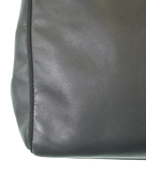 Salvatore Ferragamo กระเป๋าถือขนาดใหญ่