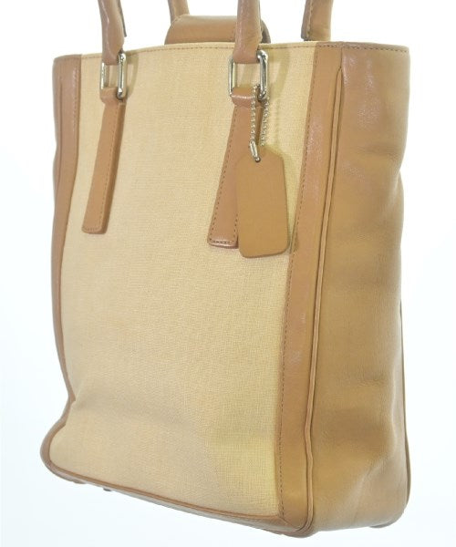 COACH กระเป๋าถือขนาดใหญ่