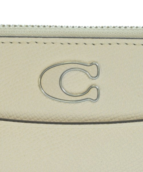COACH คลัตช์