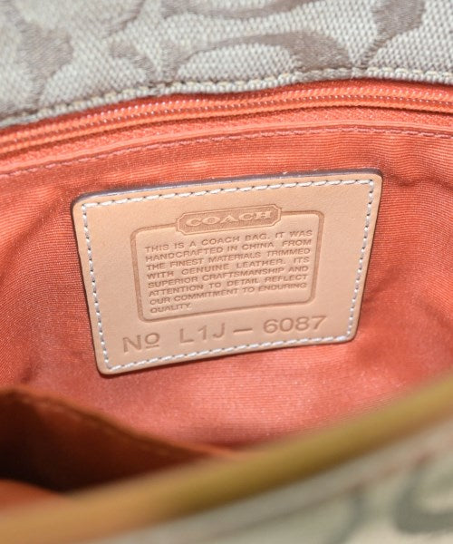 COACH กระเป๋าถือขนาดใหญ่