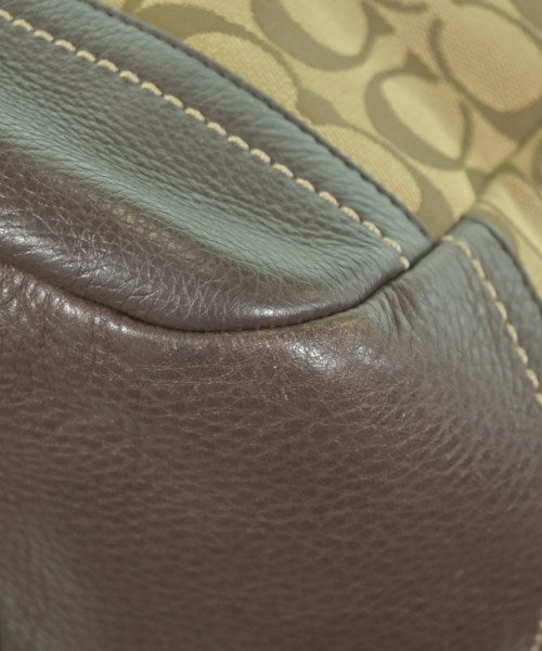 COACH กระเป๋าถือขนาดใหญ่