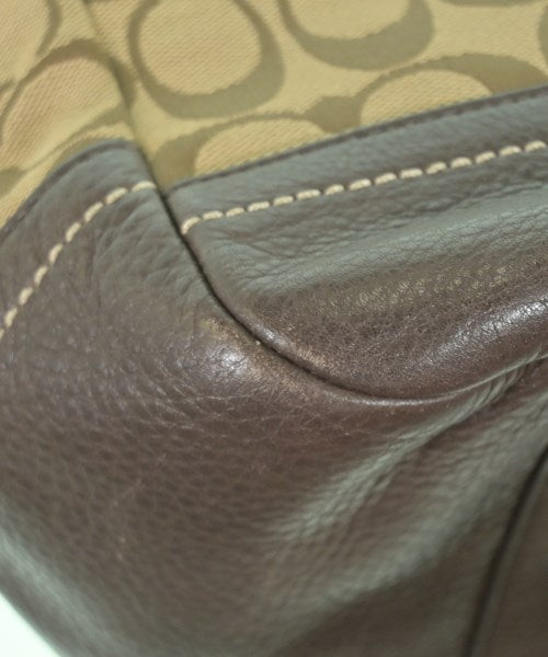 COACH กระเป๋าถือขนาดใหญ่