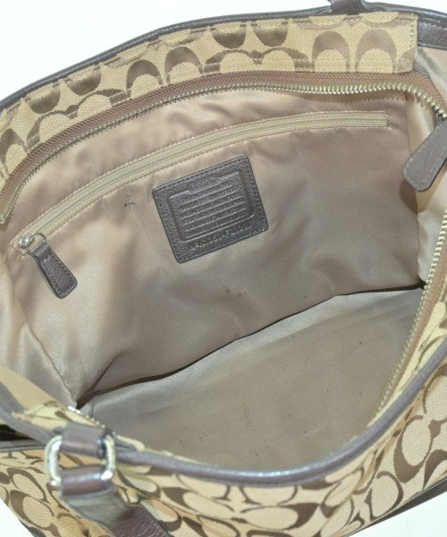 COACH กระเป๋าถือขนาดใหญ่