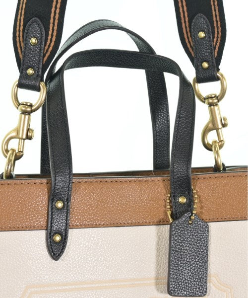 COACH กระเป๋าถือขนาดใหญ่