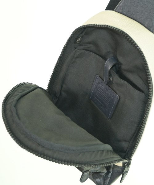 COACH กระเป๋าสะพาย