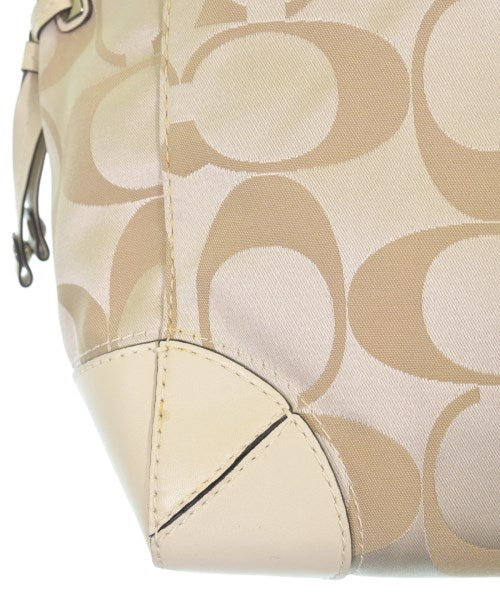 COACH กระเป๋าถือขนาดใหญ่