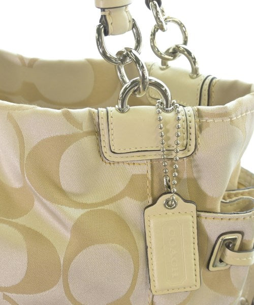 COACH กระเป๋าถือขนาดใหญ่