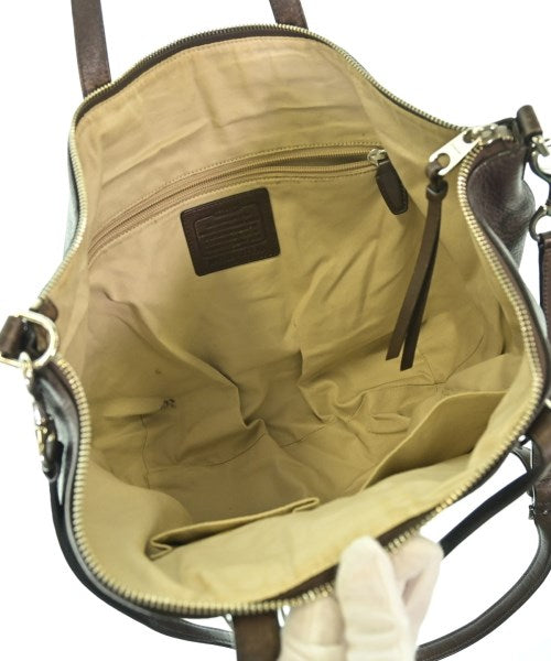 COACH กระเป๋าถือขนาดใหญ่