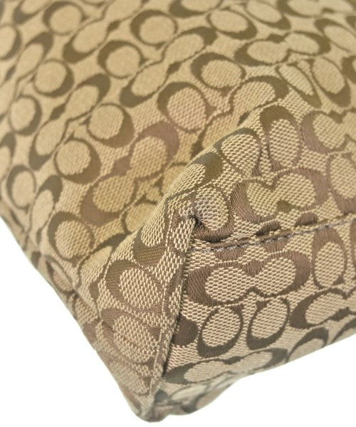 COACH กระเป๋าถือขนาดใหญ่