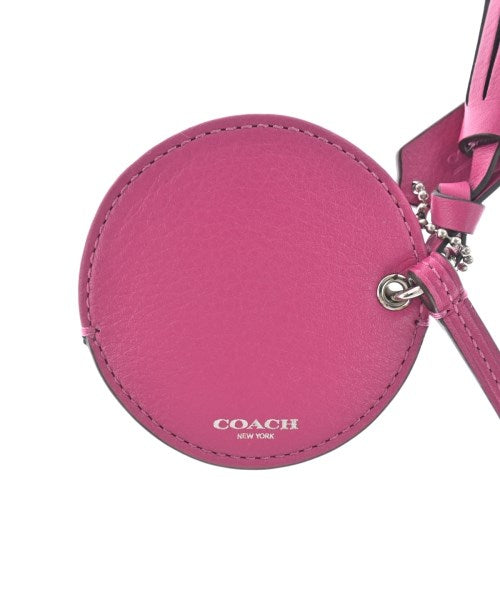 COACH เครื่องประดับบนกระเป๋า
