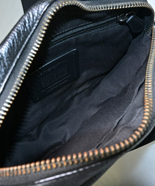 COACH กระเป๋าสะพาย