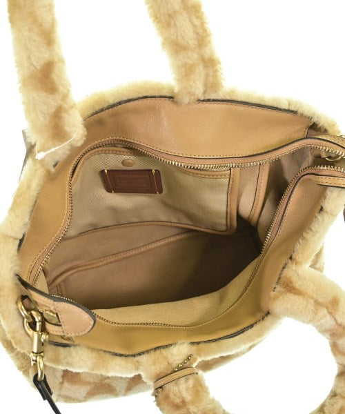 COACH กระเป๋าสะพาย