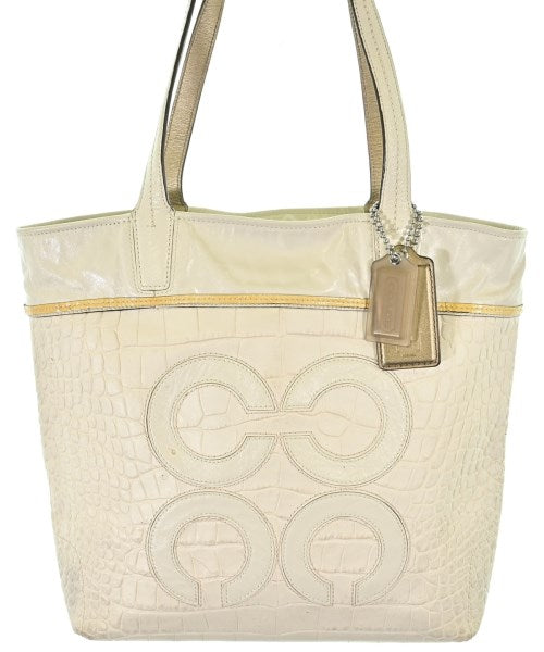 COACH กระเป๋าถือขนาดใหญ่